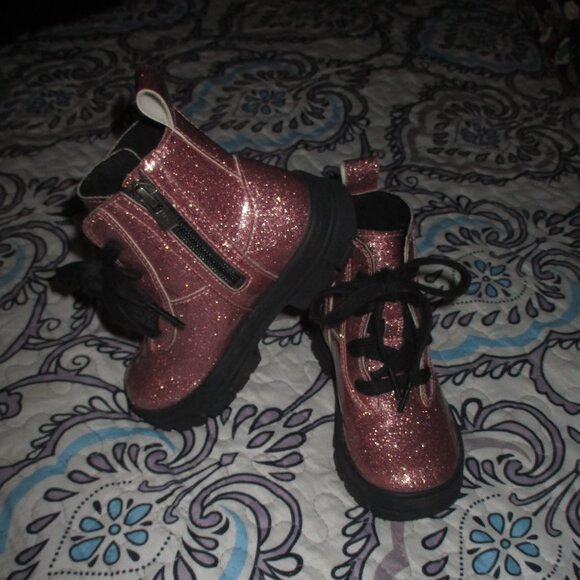 UGG Glittery Pink Kids Combat Boots size 10 toddler - Picture 5 of 8